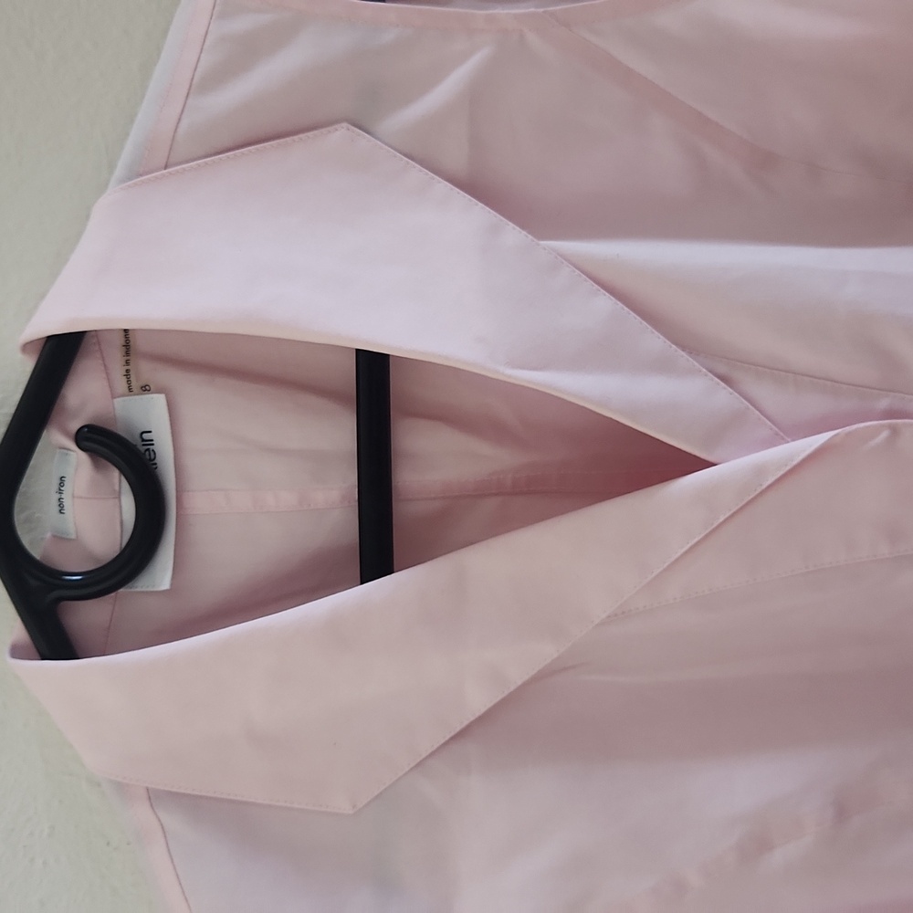 Calvin Klein Sleeveless Pink Button-Up Blouse - Picture 4 of 6